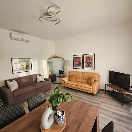 Casa Sara Parcheggio Interno Privato Lejlighed